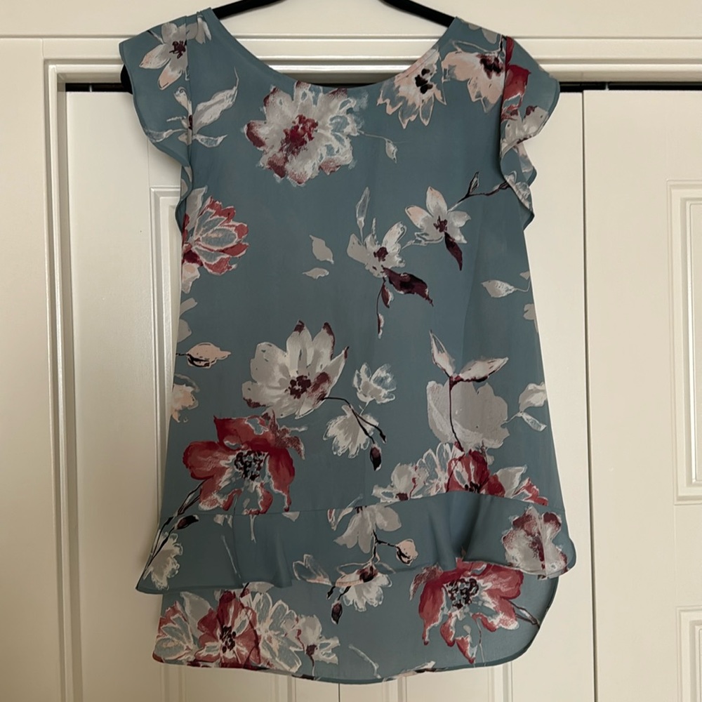 LOFT Outlet Floral Short Sleeve Blouse